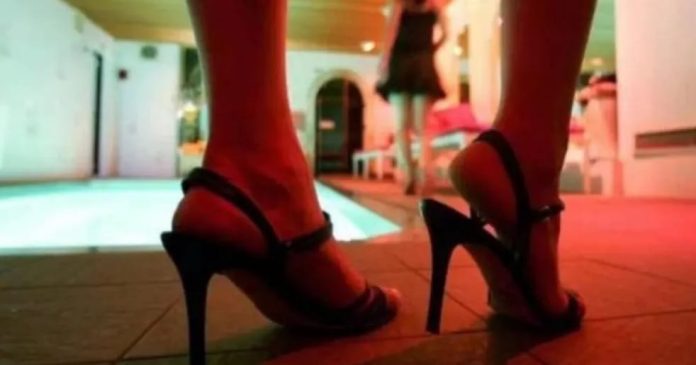 Sex racket Sex racket