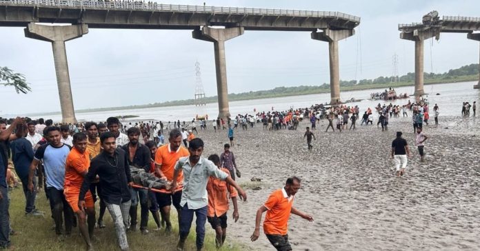 Gambhira bridge collapsed
