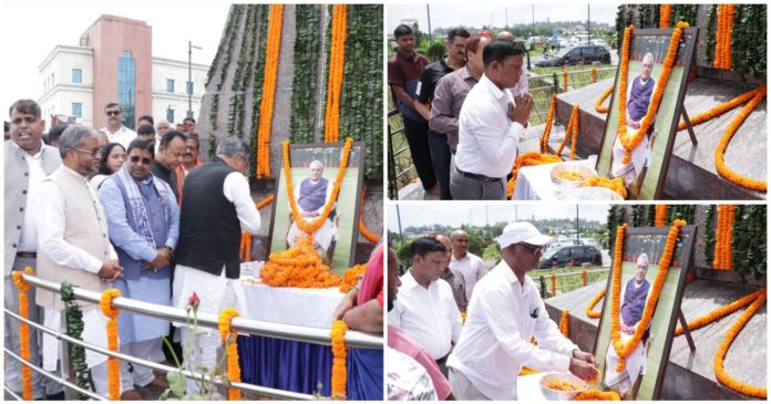 Atal Bihari Vajpayee Atal Bihari Vajpayee