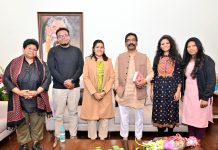 छात्रवृत्ति योजनाओं से झारखण्ड के युवा बुन रहे सपने, मुख्यमंत्री से ऑक्सफोर्ड, एडिनबर्ग जैसे संस्थानों के स्कॉलर्स ने भेंट की hemant soren