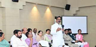 SIR और जनगणना पर झामुमो सतर्क, संगठन मजबूत करने पर केंद्रीय अध्यक्ष सह मुख्यमंत्री हेमंत सोरेन का जोर Hemant soren