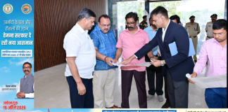 रांची में बिरसा मुंडा हवाई अड्डा परिसर में निर्माणाधीन स्टेट हैंगर का सीएम ने किया निरीक्षण