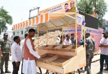 रांची: संजय सेठ की पहल से फल एवं सब्जी विक्रेताओं को फ्री में मिलेगा 500 आधुनिक ठेला Sanjay Seth