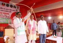 असम में सीएम सोरेन :जैसे ही मैं आपके बीच पहुंचा हूँ, सत्ता में बेचैनी बढ़ गई है – कल रोड शो, आज बागान में रात्रि प्रवास hemant soren