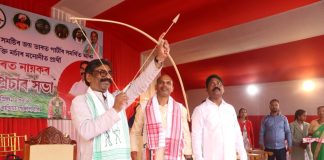 असम में सीएम सोरेन :जैसे ही मैं आपके बीच पहुंचा हूँ, सत्ता में बेचैनी बढ़ गई है – कल रोड शो, आज बागान में रात्रि प्रवास hemant soren