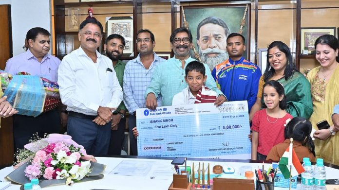 cm hemant soren