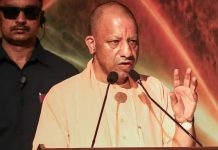सीएम योगी:सड़क तमाशे की जगह नहीं,शिफ्ट में कर लो नमाज cm yogi