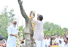 दुर्गा सोरेन की पुण्यतिथि पर सीएम सोरेन ने दी श्रद्धांजलि hemant soren