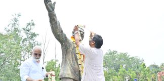 दुर्गा सोरेन की पुण्यतिथि पर सीएम सोरेन ने दी श्रद्धांजलि hemant soren