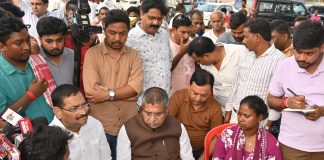 धुर्वा:करण, अर्जुन और शिवा 12 दिन से लापता, बच्चों के परिजनों से भाजपा प्रदेश अध्यक्ष मिलने पहुंचे BJP jharkhand