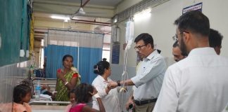 पूर्वी सिंहभूम डीसी ने किया MGM और सदर अस्पताल का दौरा,ब्रेन मलेरिया पीड़ितों का कुशलक्षेम जाना East Singhbhum dc