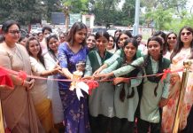 सिमडेगा हेरिटेज भवन में DC ने किया आधुनिक पुस्तकालय का उद्घाटन Simdega dc