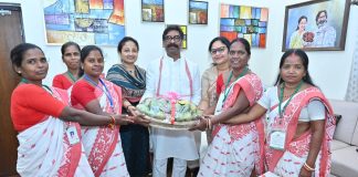 सिमडेगा DC ने सीएम से की मुलाकात Hemant Soren
