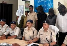 रांची:मौसेरे देवर समेत 4 गिफ्तार,रिश्तेदार के गहने चुरा खरीद ली चार चक्का गाड़ी lalpur police