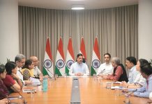 केंद्रीय शिक्षा मंत्री प्रह्लाद जोशी ने संभाला मंत्रालय का कार्यभार, पहले दिन की उच्चस्तरीय बैठक Pralhad Joshi