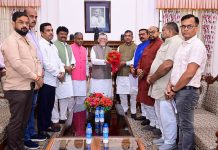 जमशेदपुर:हिमांशु सिंह हत्याकांड की CBI जांच की मांग,भाजपा प्रतिनिधिमंडल ने राज्यपाल को सौंपा ज्ञापन babulal marandi