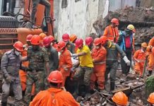 महाराष्ट्र: चार मंजिला इमारत ढहने से 9 की मौत, पीएम ने की 2-2 लाख मुआवजे की घोषणा building collapses