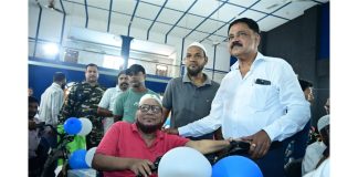 गिरिडीह में 37 दिव्यांगजनों को मिली बैटरी चालित ट्राई साइकिल, मंत्री सुदीव्य कुमार ने किया वितरण sudivya sonu