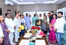 छात्र-युवा हित में फैसलों के लिए कांग्रेस का प्रतिनिधिमंडल मुख्यमंत्री का आभार जताने पहुंचा hemant soren