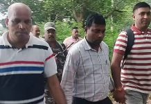 गुमला: मनरेगा BPO हरीश बाबू 6000 रुपये रिश्वत लेते ACB द्वारा गिरफ्तार acb