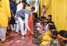 नवमी पर कन्या पूजन में शामिल हुए संजय सेठ , सी पी सिंह ,1100 कन्याओं का पूजन किया Sanjay seth