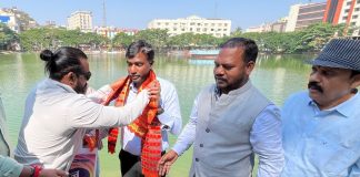 रांची:शहर के प्रमुख छठ घाटों का निरीक्षण करने पहुंचे डीसी dc manjunath bhajantri