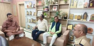 हजारीबाग: दो दिन पहले हुई झड़प को लेकर संसद-विधायक ने एसपी से की मुलाकात manish jaiswal