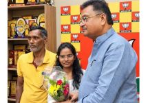 बड़कागांव की बेटी ममता का IAS बनने का सपना,दो वर्षों की कोचिंग का खर्च उठाएंगे मनीष जयसवाल manish jaiswal