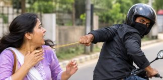 चेन छिनतई के कुख्यात कोढ़ा गैंग के सरगना रंगीला का हाफ एनकाउंटर ranchi police and chain snatcher